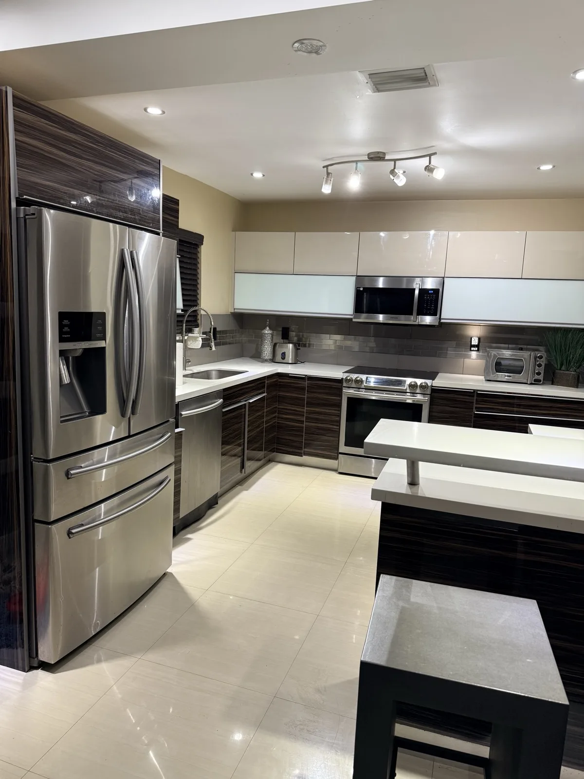 Private kitchen inside the Bodied in MIA suite used to prepare nutritionist-approved meals